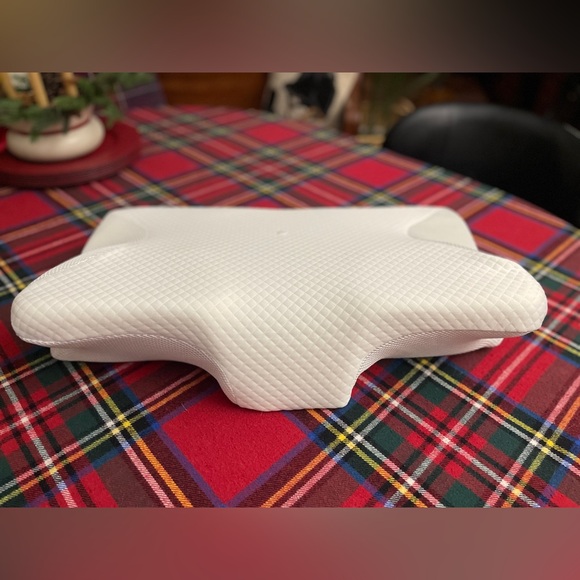 Contoured White Sleep Pillow - Picture 2 of 5